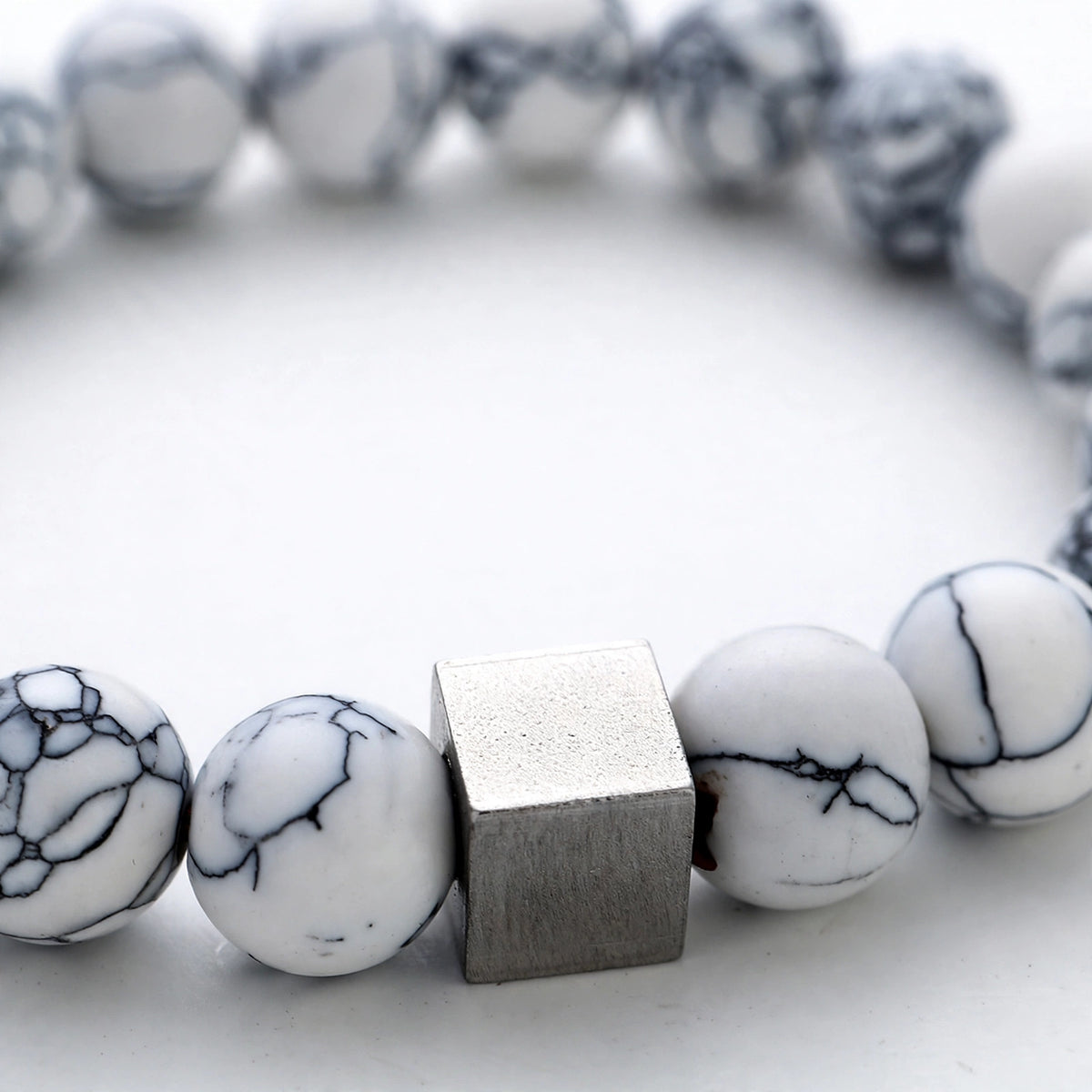 White Marble-Effect Bead Bracelet with Matte Cube