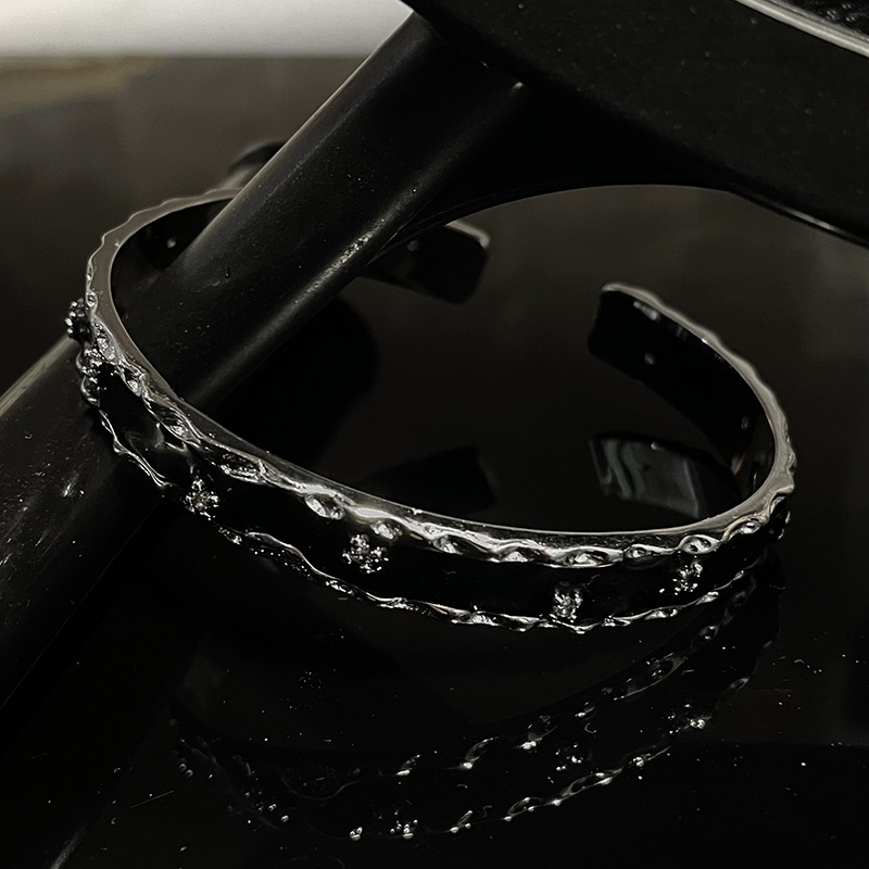 Silver-Tone Cuff Bracelet With Scalloped Edge - product shot